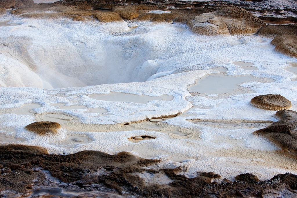 10-04 - 13.jpg - Yellowstone National Park, WY